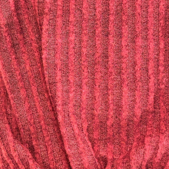 Jane & Hudson Women's Burgundy With Belly Button Shirt Knot Size Small New W Tag - Picture 9 of 12